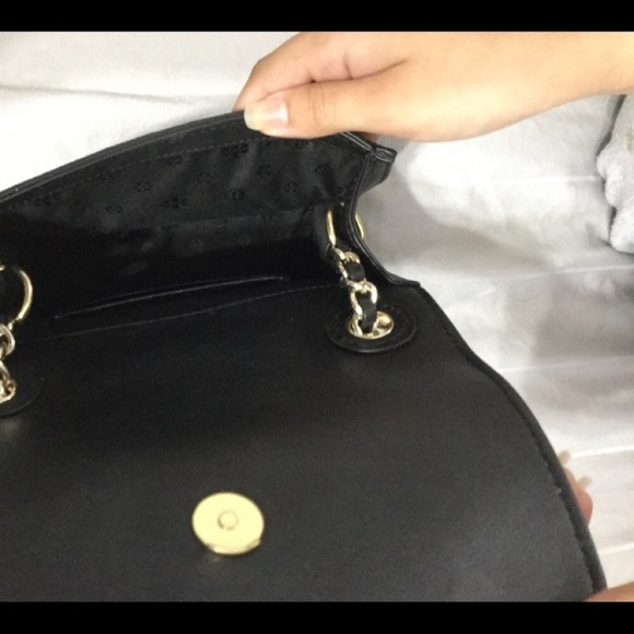 Tory Burch Embossed Leather Cross Body Purse - Picture 5 of 5